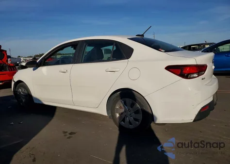 2018 Kia Rio Lx z USA, uszkodzony, nr VIN 3KPA24AB0JE062853